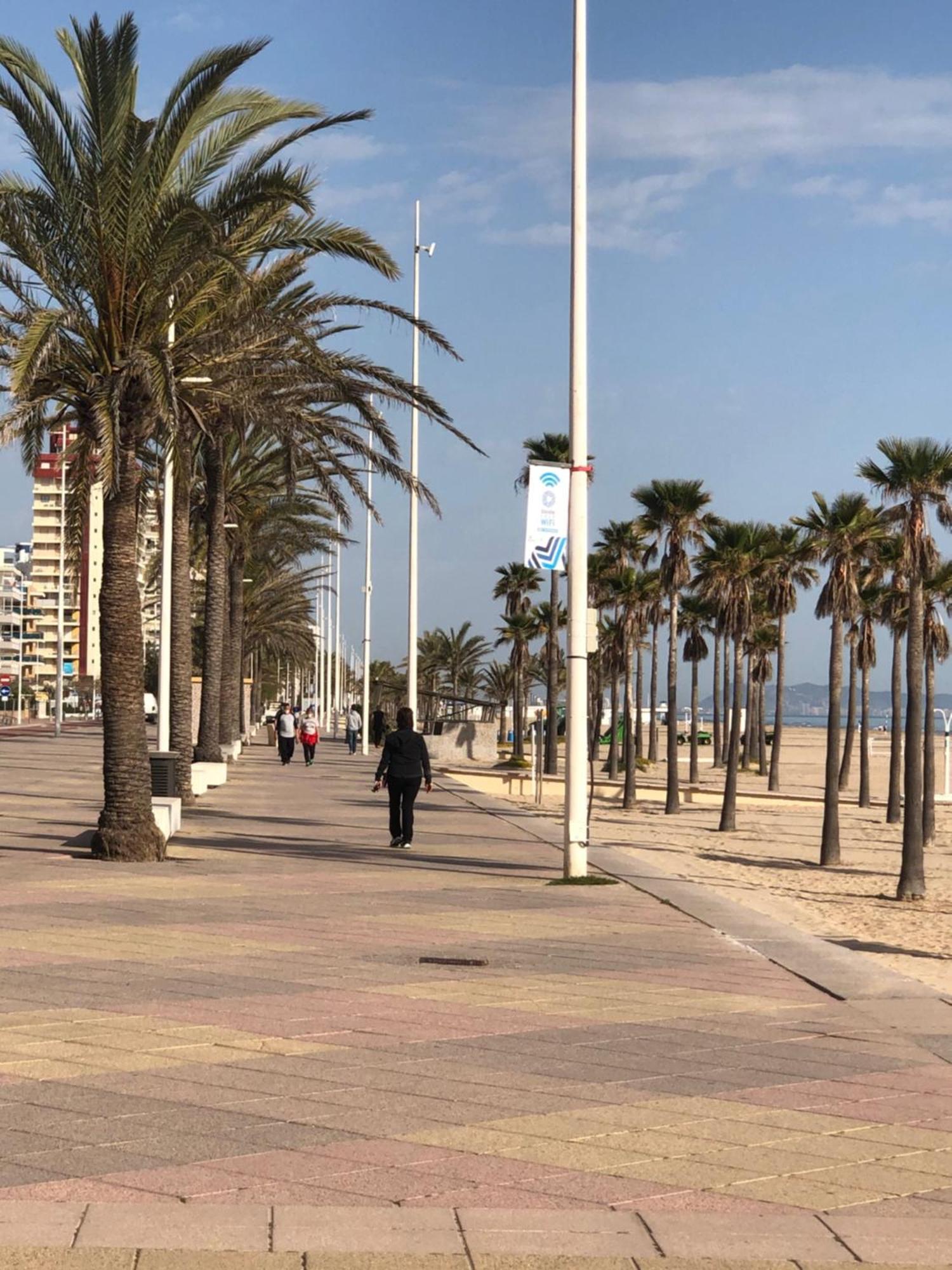 Playa De Gandia 1Ere Ligne El Galeon Lägenhet Exteriör bild